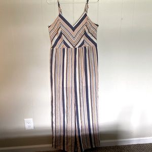 Stripped jumpsuit with pockets